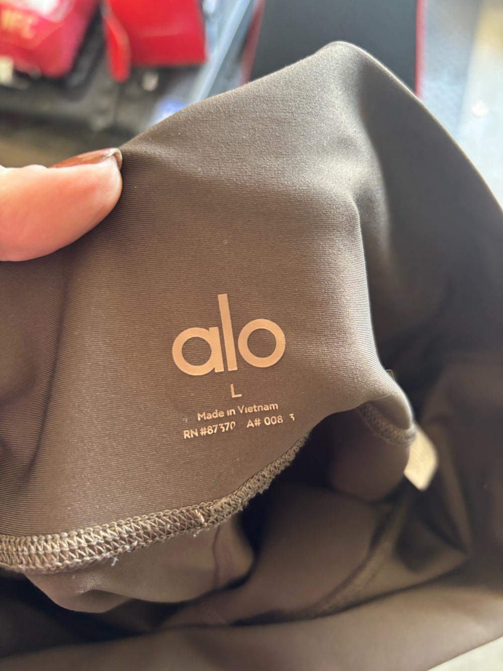 ALO Yoga Taupe Leggings - Picture 4 of 4